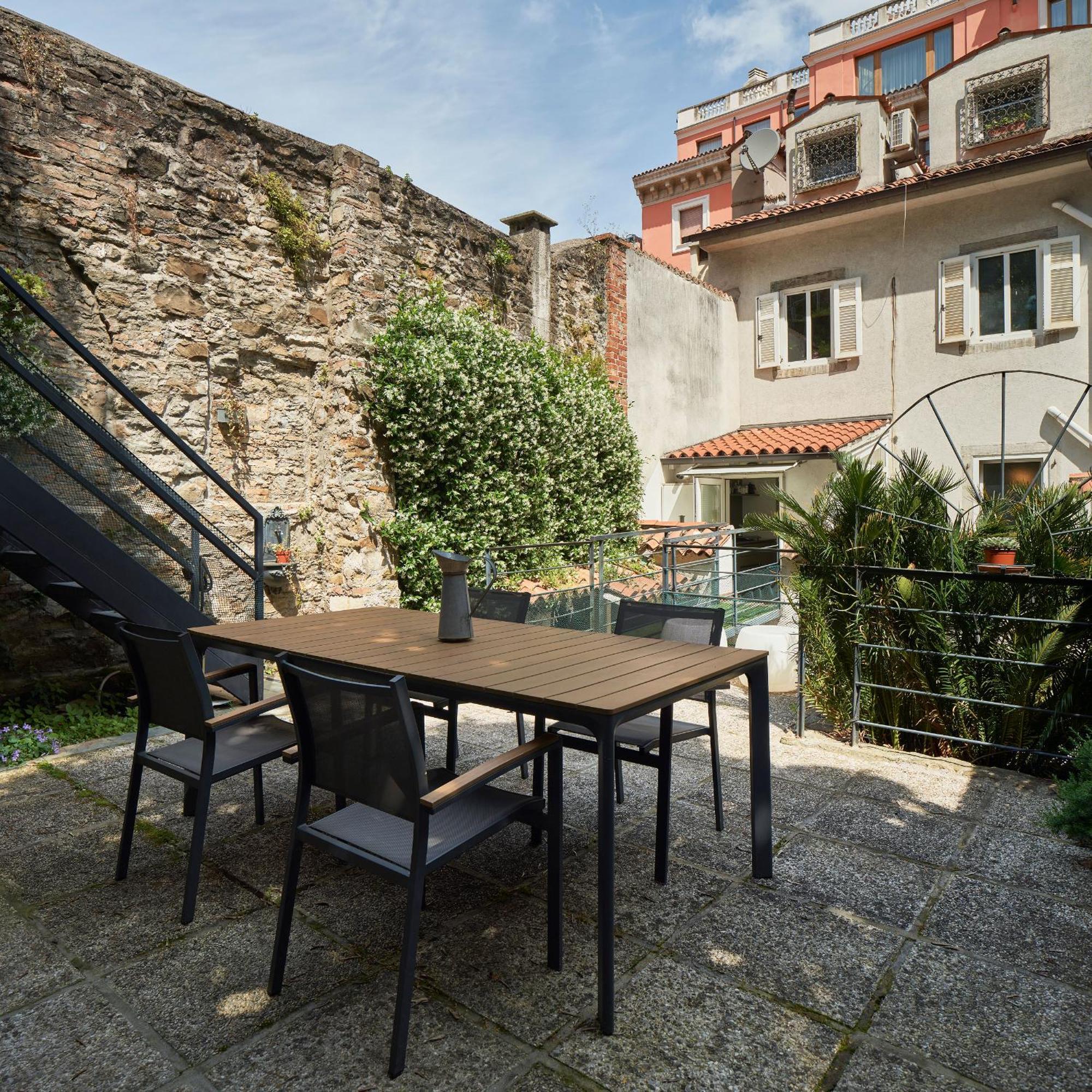 Giardino Segreto, In Centro Leilighet Trieste Eksteriør bilde